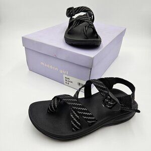 Madden Girl Sun Women's Sandal Adjustable Strap Black SUN01J1 Size 5.5